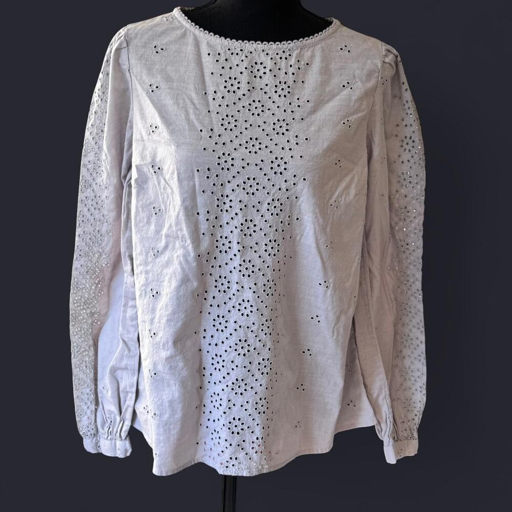 gap Gray embroidered eyelet blouse sz m scalloped shift cottage prairie romantic - Picture 2 of 8